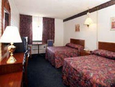 Travelodge By Wyndham Airport Hotel 2*